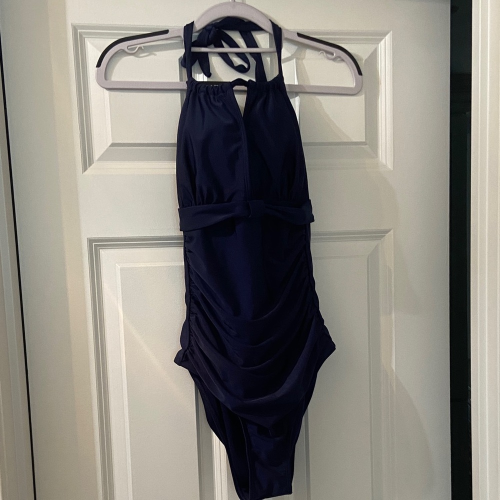 🧡 Women’s halter one piece swimsuit